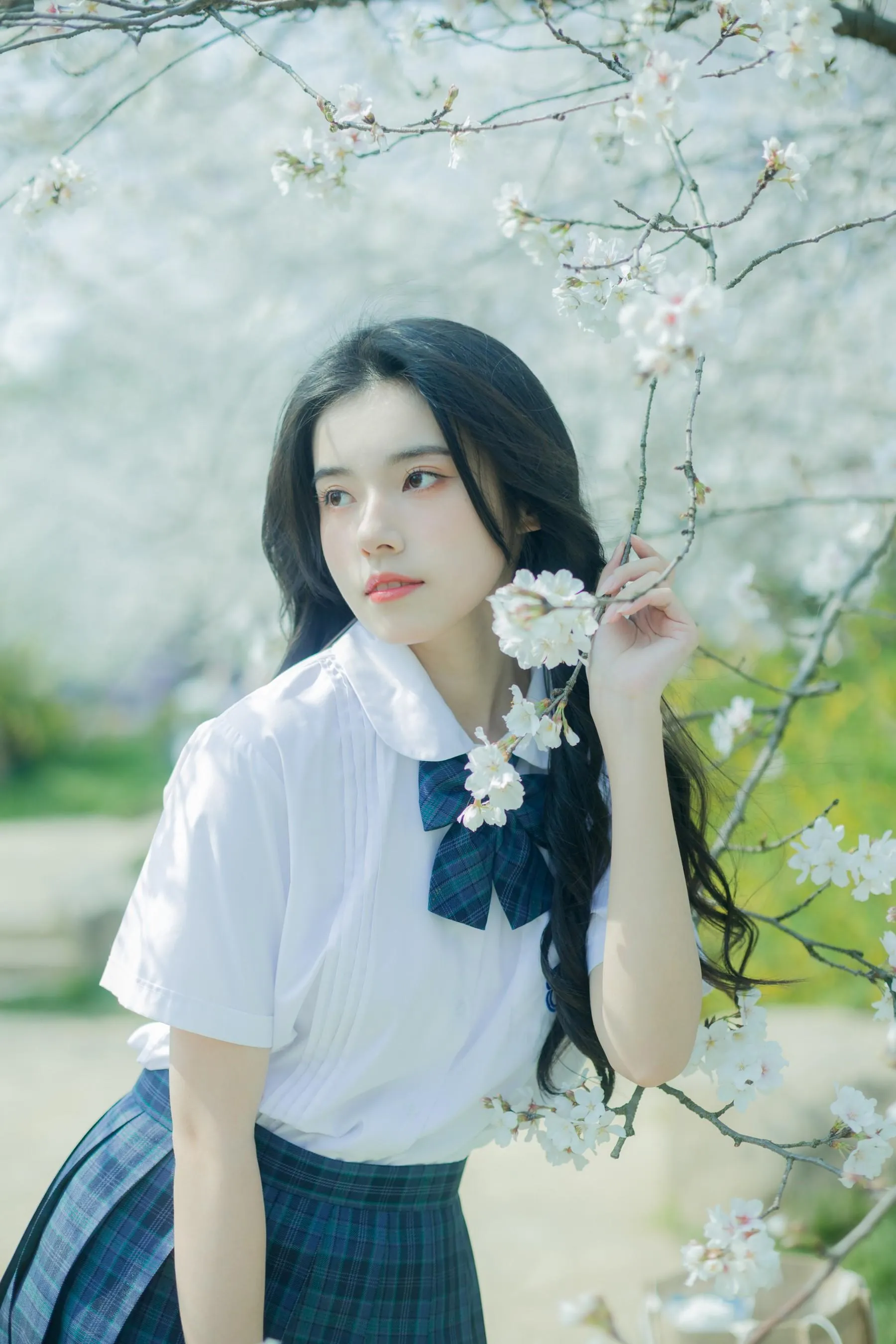 [YITUYU艺图语]2022.08.04 吉野吉野 静鏡婧 [34P]插图